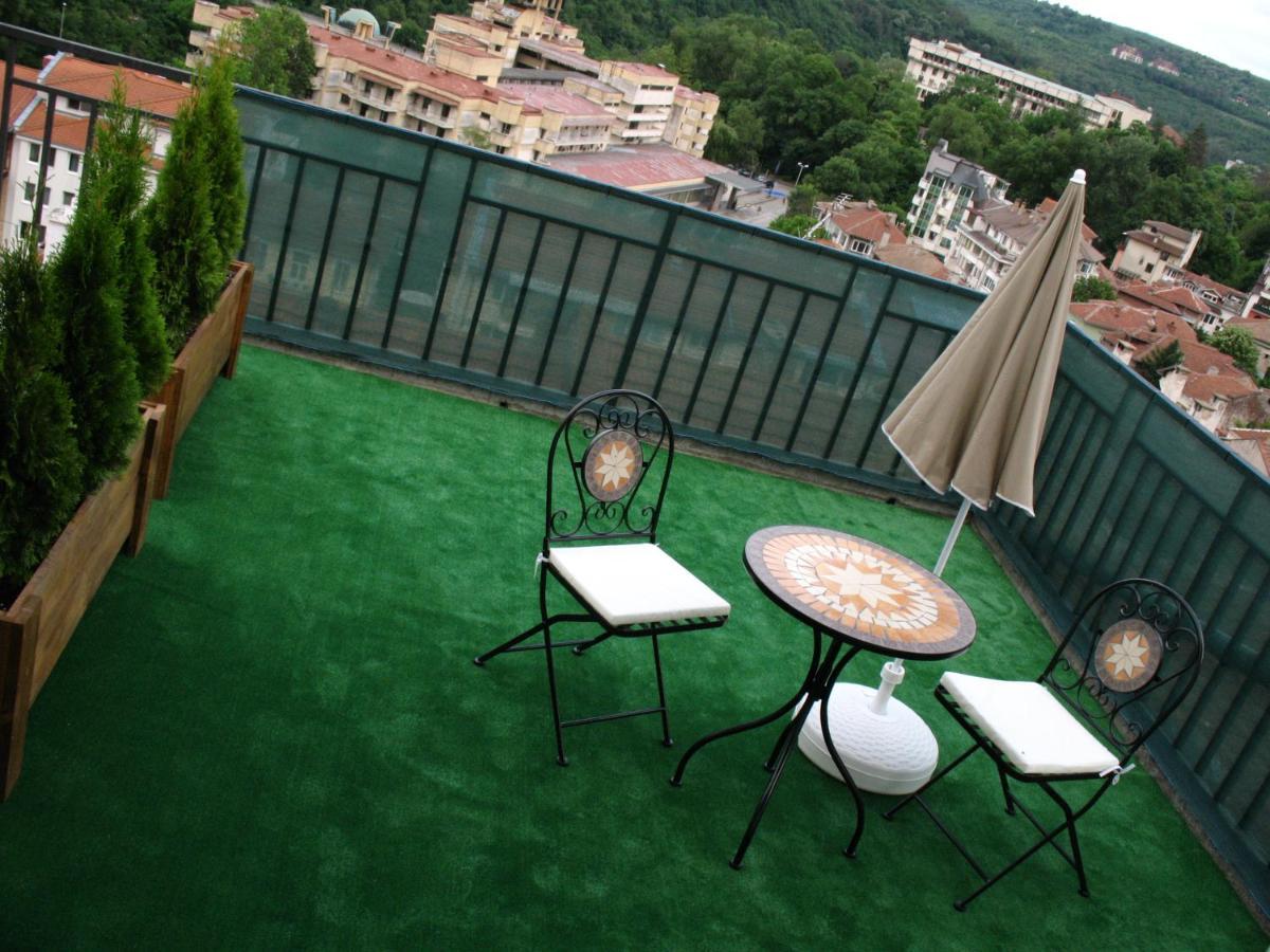 Leon Rent Studio 8 Lägenhet Veliko Tărnovo Exteriör bild