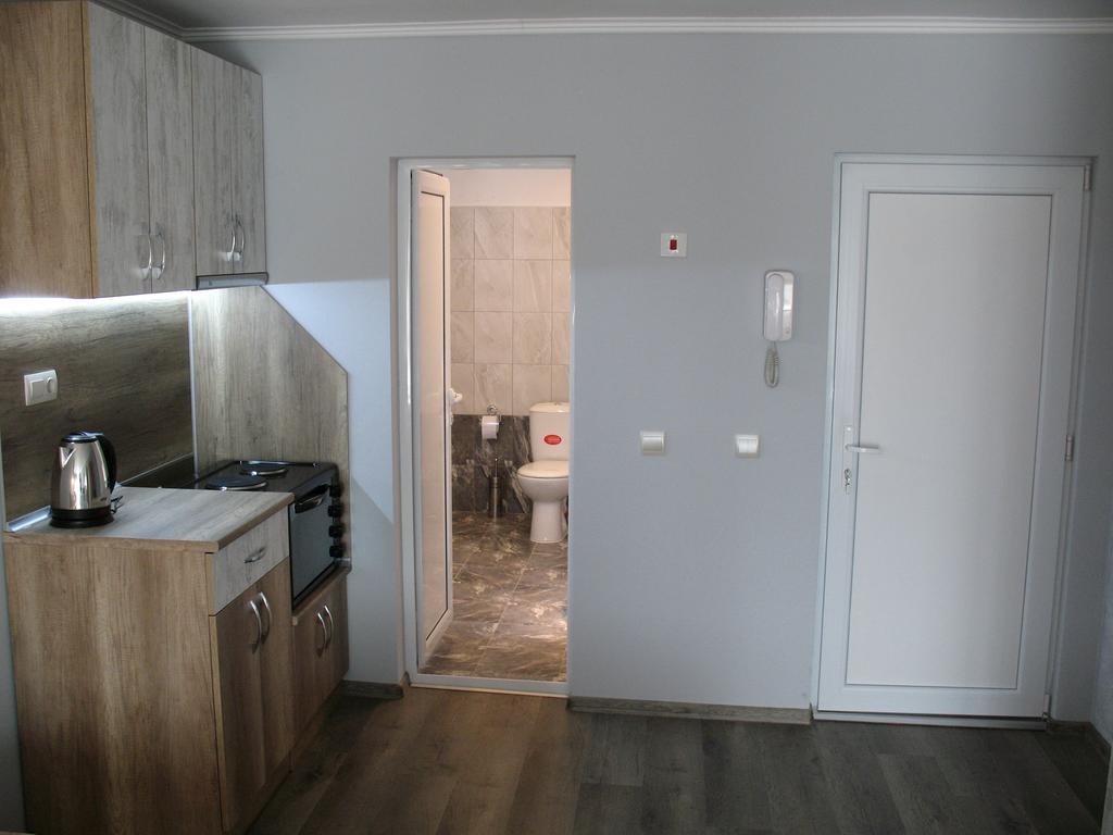 Leon Rent Studio 8 Lägenhet Veliko Tărnovo Exteriör bild